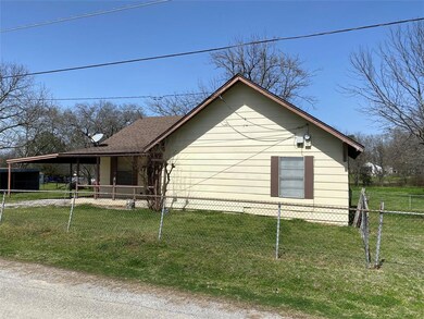 202 Blue Jay, Ector, TX 75439 - photo 5