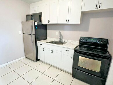 2230 Douglas St unit A, Hollywood, FL 33020 - photo 2