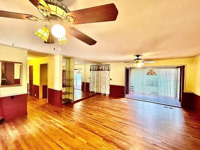 1512 E College St, Bainbridge, GA 39819 - photo 3