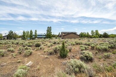63702 Clausen Dr, Bend, OR 97701 - photo 6