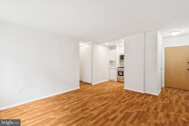 River West Condominiums unit 721, Philadelphia, PA 19103 - photo 4