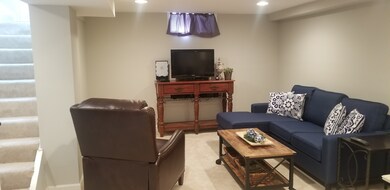 156 S Randall Rd, Aurora, IL 60506 - photo 5