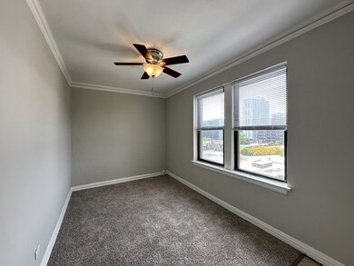 661 W Sheridan Rd unit 801, Chicago, IL 60613 - photo 7