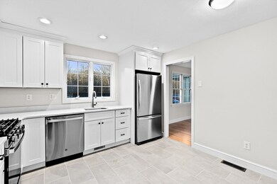 196 Summer St unit 5, Hingham, MA 02043 - photo 5
