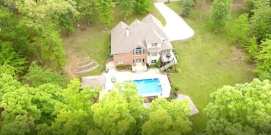 14333 W Sawmill Rd, Columbus, IN 47201 - photo 4