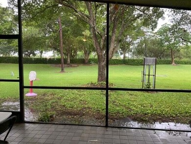 22233 Woodborn Dr, Boca Raton, FL 33428 - photo 5