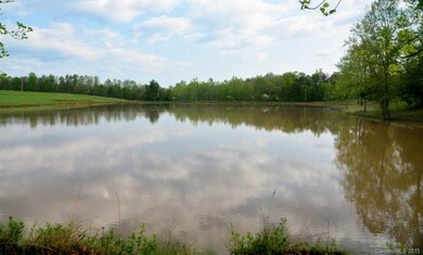 11 Acre Stocked Fishing Lake!  Duck Haven!