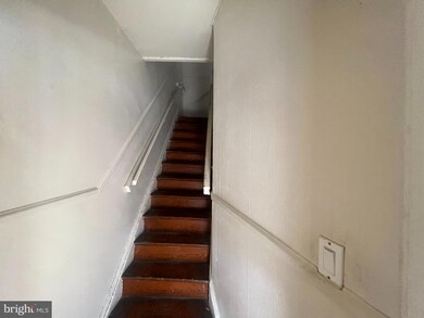 4904 Queensberry Ave, Baltimore, MD 21215 - photo 4