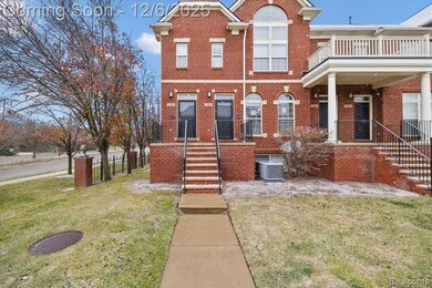 3293 Newbury Place unit 28, Troy, MI 48084 - photo 2