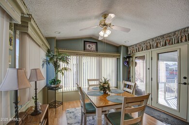 Dining Area 4