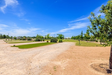 4584 Highway 290 unit 304R, Fredericksburg, TX 78624 - photo 7