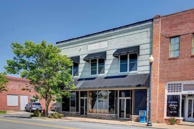 302 Main St, Columbia, NC 27925 - photo 2