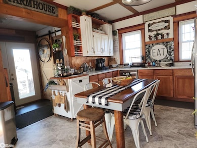 401 S Willard St, Ottumwa, IA 52501 - photo 3