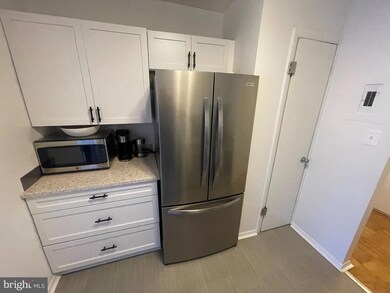 4343 Cherry Hill Rd unit 201, Arlington, VA 22207 - photo 4