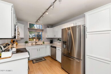 6502 N Central Ave-large-011-018-6502 N