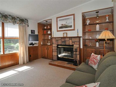 205 Little Pond Rd, Wakefield, RI 02879 - photo 4