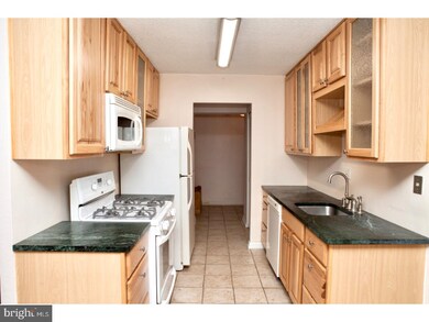 Lafayette Greene Condominium unit 45 B, Lafayette Hill, PA 19444 - photo 5