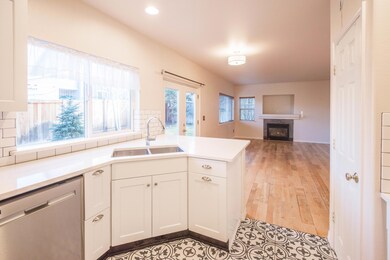 2021Redmond2228SW37th-8-6