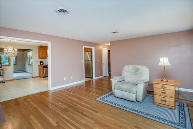 25 Tyler St, Salem, NH 03079 - photo 6