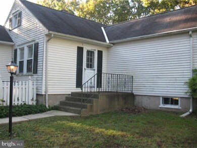 2217 W Walnut St, Colmar, PA 18915 - photo 2