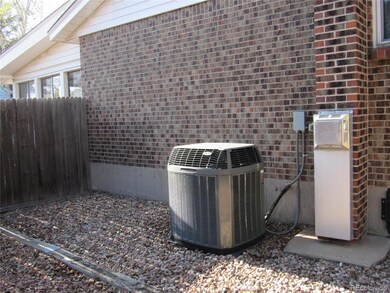 666 Kittredge St, Aurora, CO 80011 - photo 6