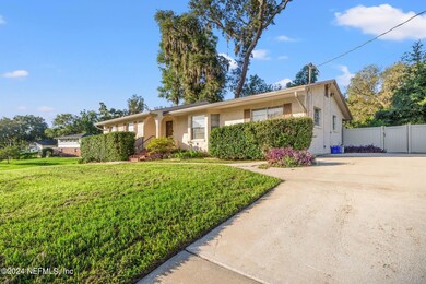 1604 Mount Vernon Dr, Jacksonville, FL 32210 - photo 3