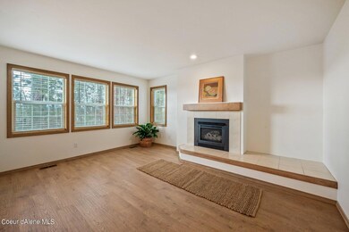 Light & bright living room
