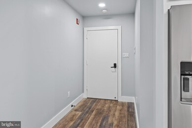 342 W Queen Ln unit 4, Philadelphia, PA 19144 - photo 7