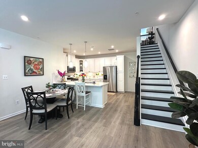 9402 James MacGowan Ln unit 611, Owings Mills, MD 21117 - photo 5