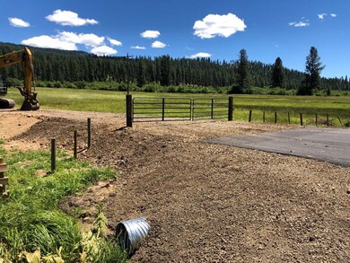 Entry to Subdvision from Hwy 95