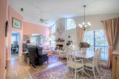 Dining / Living Room