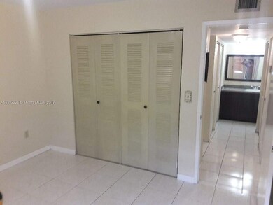 Garden Lake Towers unit 310, Miami, FL 33184 - photo 3