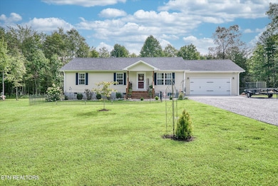 838 Dulog Trail, Jamestown, TN 38556 - photo 3