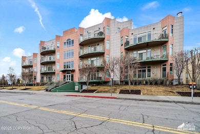 02-222e7thave#106_ZHM_002
