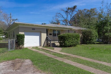 2209 Hyde Park Rd, Jacksonville, FL 32210 - photo 2