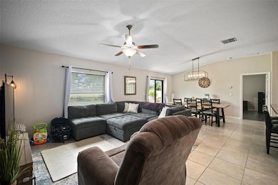10118 Carloway Hills Dr, Wimauma, FL 33598 - photo 5