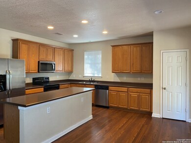 7942 Maddie Ln, San Antonio, TX 78255 - photo 3