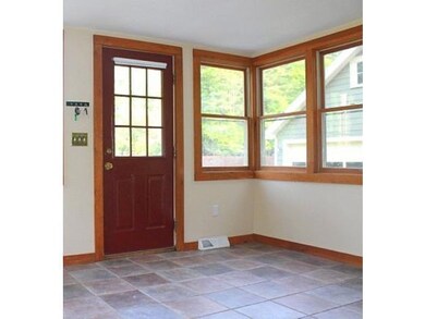 10 Heath St, Newton, NH 03858 - photo 7