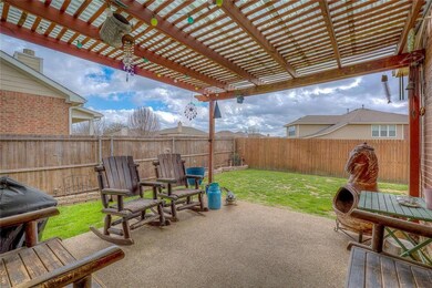 303 Highland Ridge Dr, Wylie, TX 75098 - photo 2