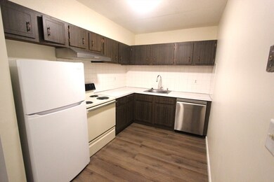 49 Windsor Dr unit 102, Holliston, MA 01746 - photo 4