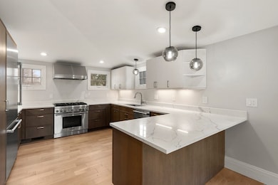 65 High St unit 65-1, Newton Upper Falls, MA 02464 - photo 2