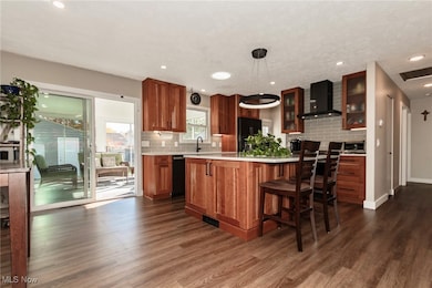 911 E 346th St, Eastlake, OH 44095 - photo 5