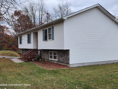 195 Williams Ln, Scotrun, PA 18355 - photo 2