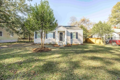 118 Arnold Blvd, Warner Robins, GA 31093 - photo 2