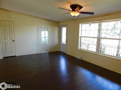 339 S Pine St, Fremont, IA 52561 - photo 6