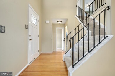 17830 Lochness Cir, Olney, MD 20832 - photo 3