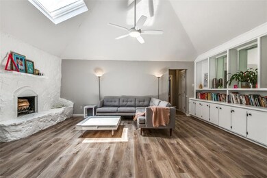 605 Stonehenge Dr, Hurst, TX 76054 - photo 6