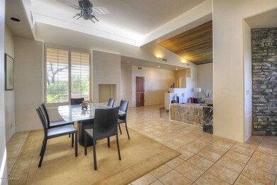 008_Dining-Foyer