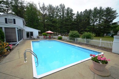 111 Meadowcrest Dr, Bedford, NH 03110 - photo 2