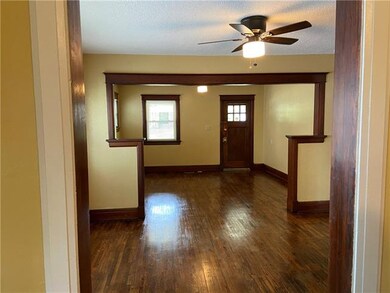Entryway Walks to Large Dining/Family Room